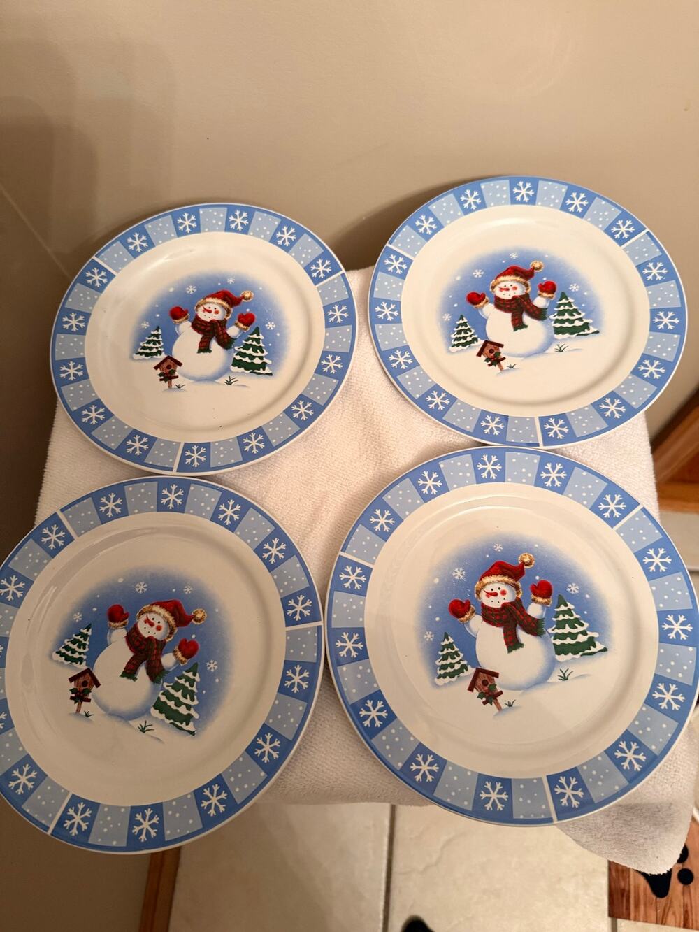 4 Merry Brite Salad Plates, Rare Find! 7 1/2” Diameter excellent Condition